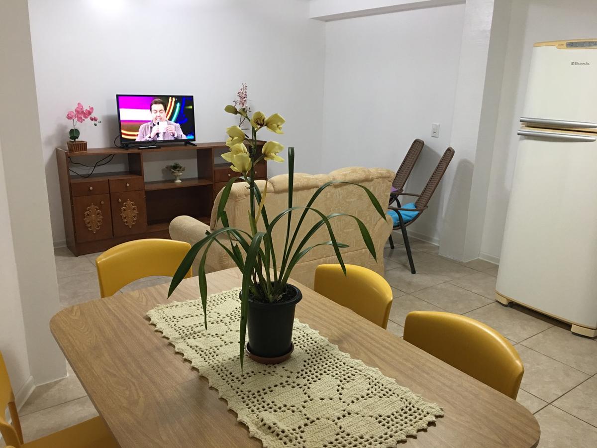 Confortavel Residencia Em Карлус-Барбоза Экстерьер фото